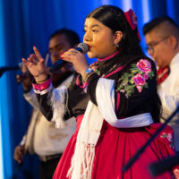 091026-Hispanic Heritage Gala 044